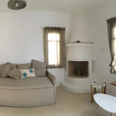 Cycladic House * ナウサ
