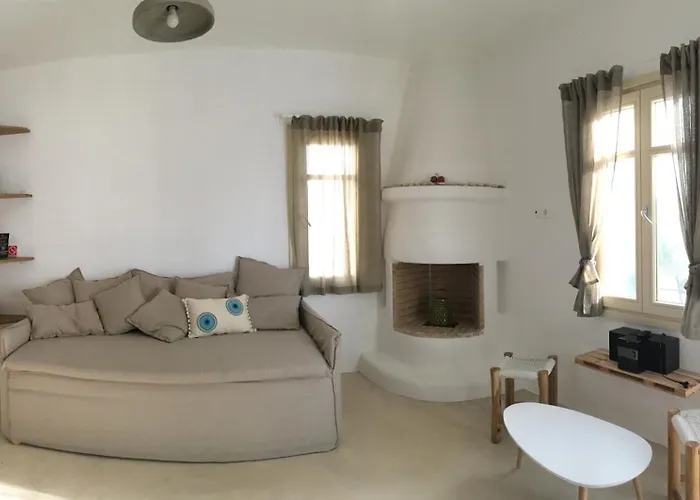 Cycladic House * Nausa